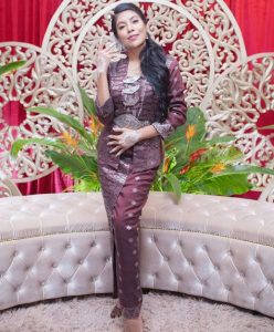 ‘Macam Dalam Cerita Puteri Gunung Ledang’ – Netizen Teruja Tengok Majlis Bersiram Betty Rahmad