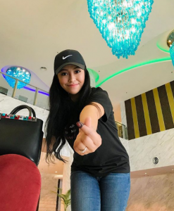 "Mana Tahu Lepas Ni Saya Disahkan Mengandung?" - Ika Nabella Berdoa Tunggu Rezeki Dikurnia Cahaya Mata Selepas Keguguran 5 “Mana Tahu Lepas Ni Saya Disahkan Mengandung?” – Ika Nabella Berdoa Tunggu Rezeki Dikurnia Cahaya Mata Selepas Keguguran