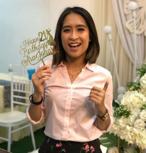 “Ramai Perempuan Meroyan Dalam Ni,” – Ada Netizen ‘Tak Restu’ Kalau Ismail Izzani,Ara Johari Benar-Benar Bercinta?