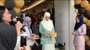 Doakan Semoga Perniagaan Saya Berjaya & Diberkati,”- Siti Nurhaliza