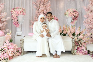 [GAMBAR] Sekitar Majlis Kesyukuran, Akikah Puteri Fizo Omar dan Mawar, Wan Maryam Wan Hafizol