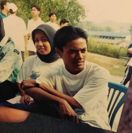 ‘Sweet’nya Isteri Lan Solo ‘Throwback’ Foto Lama Mereka 19 Tahun lalu, Mengaku Pernah Jawabkan Surat Peminat