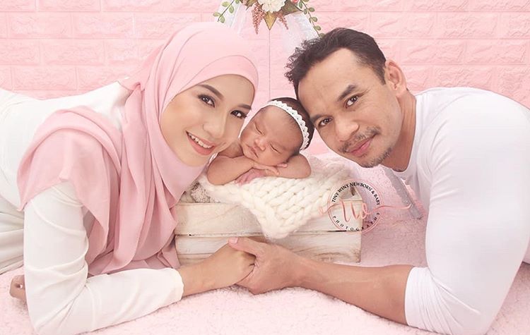 [GAMBAR] Photoshoot Puteri Memey Suhaiza dan Norman Hakim, Comelnya!