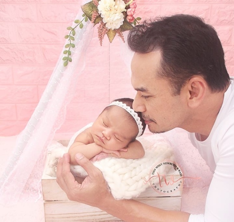 [GAMBAR] Photoshoot Puteri Memey Suhaiza dan Norman Hakim, Comelnya!