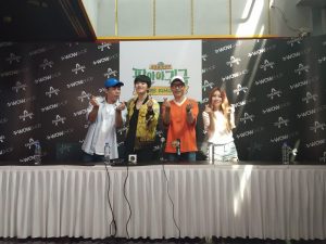 Ini Reaksi Selebriti Korea Selatan Bila Disoal Fasal Makan Durian, Kelakarlah! 4 Ini Reaksi Selebriti Korea Selatan Bila Disoal Fasal Makan Durian, Kelakarlah!