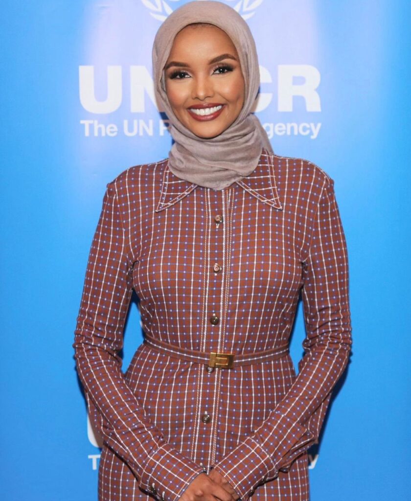 Model Terkenal, Halima Aden Mula Tunjuk Rambut, Tutup Ruangan Komen. Dahulu Lantang Pertahan Hijab