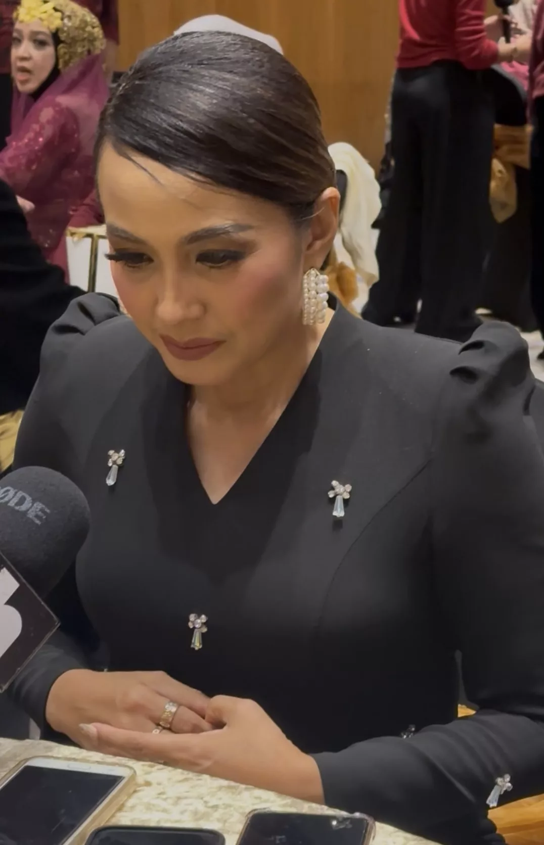 Haiza 30 Tahun Bersih Kontroversi, Relevan Tanpa Cerita ‘Busuk’! – “Dulu Pernah Keluar Gosip Mengatakan Saya Tiada Disiplin.”