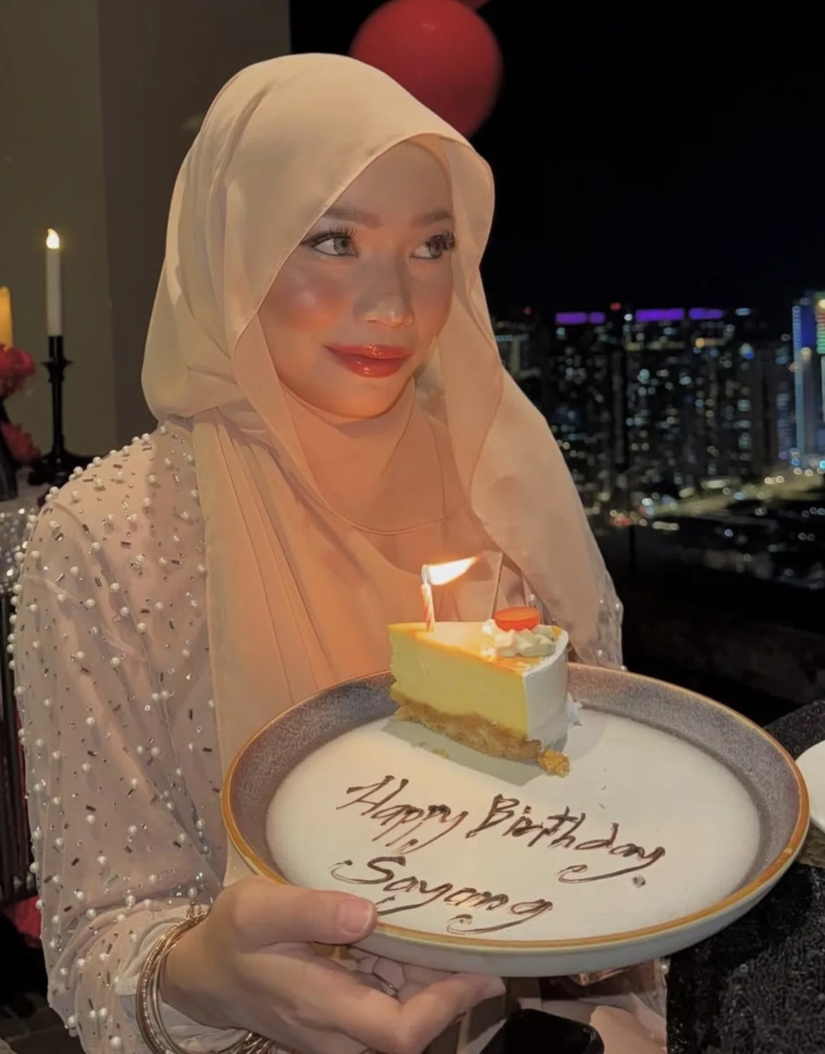 Atiq Azman Bakal Jadi Ayah! Beri Ucapan Syahdu Sempena Birthday Isteri – “Amanah Berharga, Zuriat Dalam Rahim Sayang.”