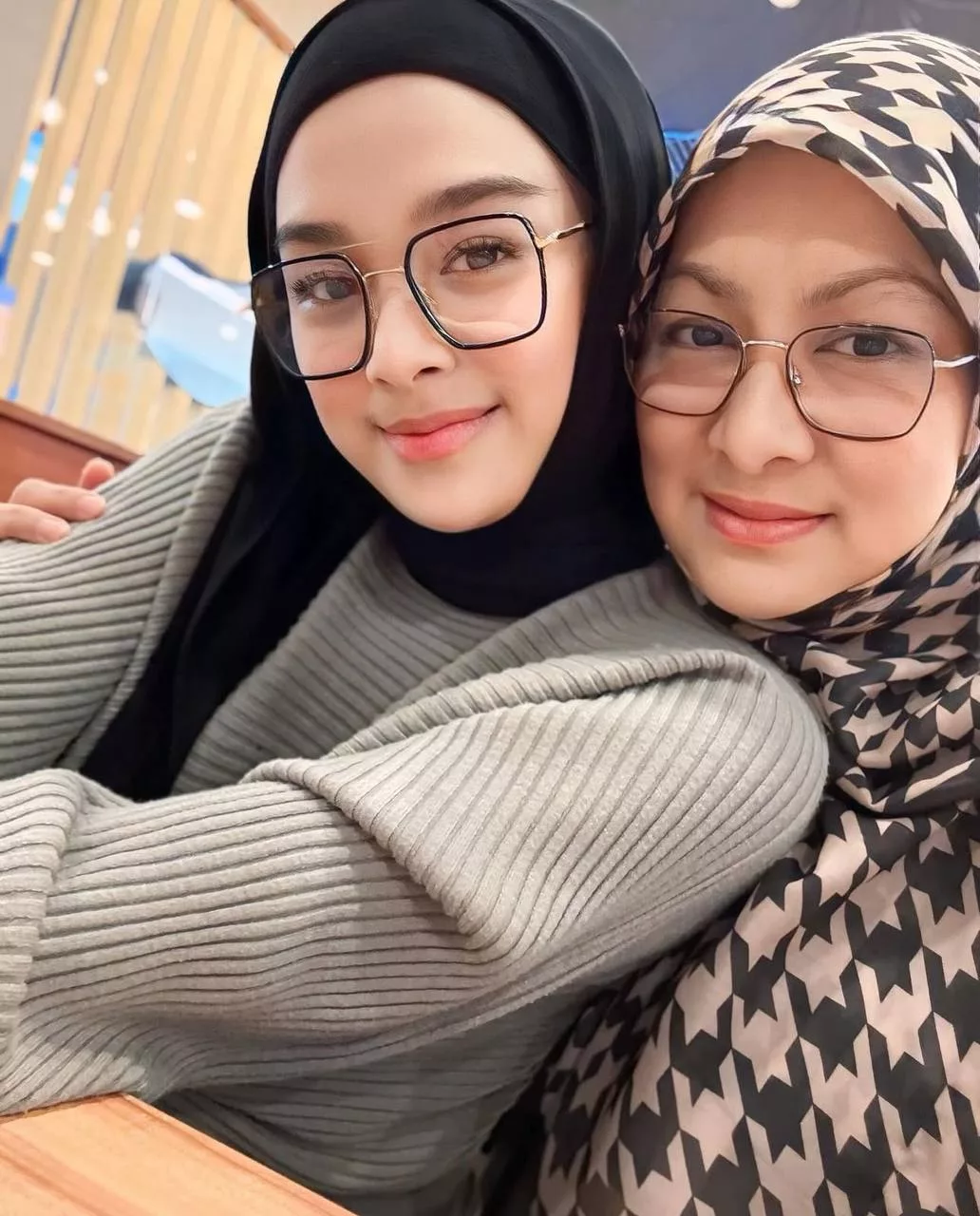 “Walau Hati Pernah Dilukai, Demi Anak…,”- Abby Hadiahkan Gelang Emas Sempena Birthday Marissa, Ramai Sebak!