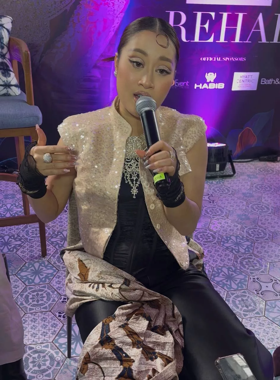 Aisha Retno Ambil Masa Panjang Sebelum Setuju Buat Showcase, Enggan Dibayangi Trauma – “Berbulan Saya Buat Keputusan Sebelum…”