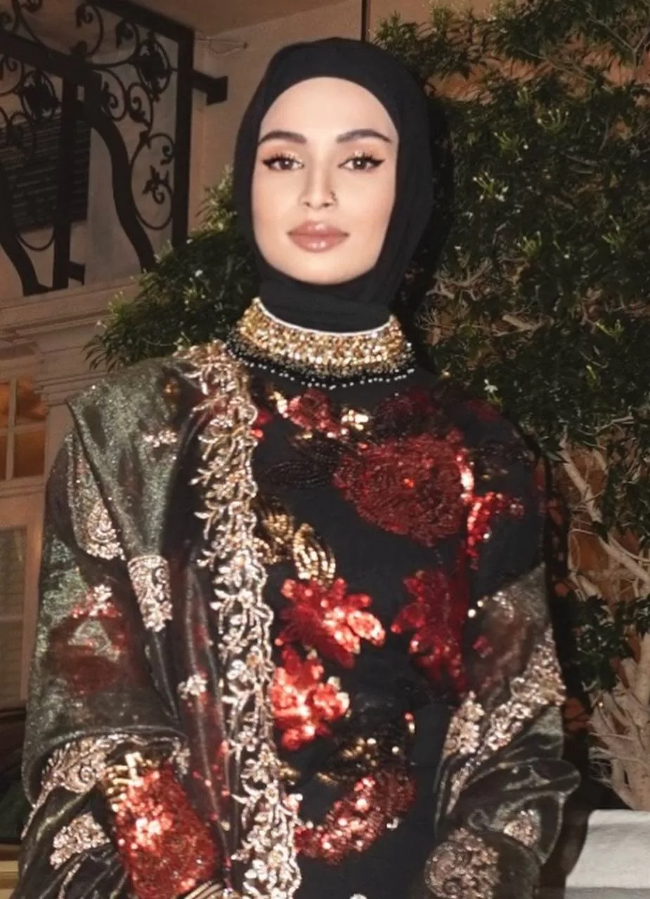 Izara Aishah Kasar, Tak ‘Filter’ Waktu ‘Live’? Jadi Diri Sendiri – “Bertenang, Bukan Awak Saja, Saya Pun Menyampah.”