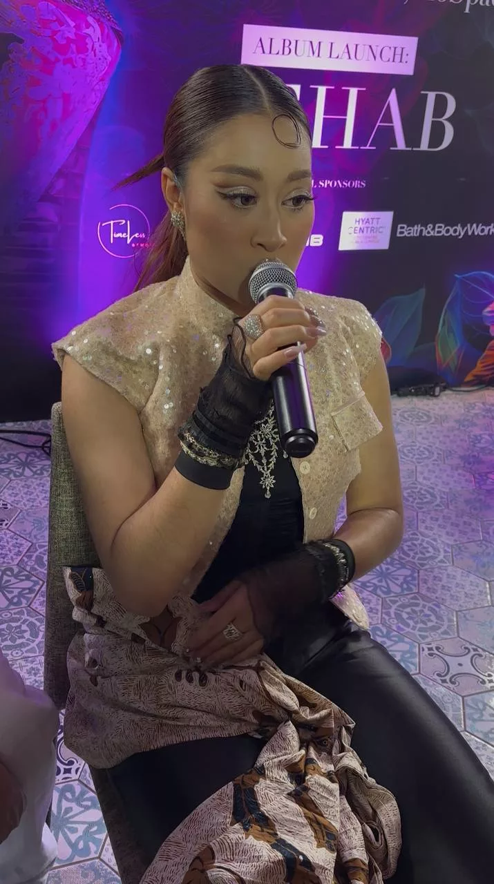 6 Bulan Rehat, Aisha Retno Lancar ‘Rehab’, Ada Fasa – “Ramai Tanya Apa Genre Muzik Saya Sebenar? Adakah EDM, Balada Atau…”