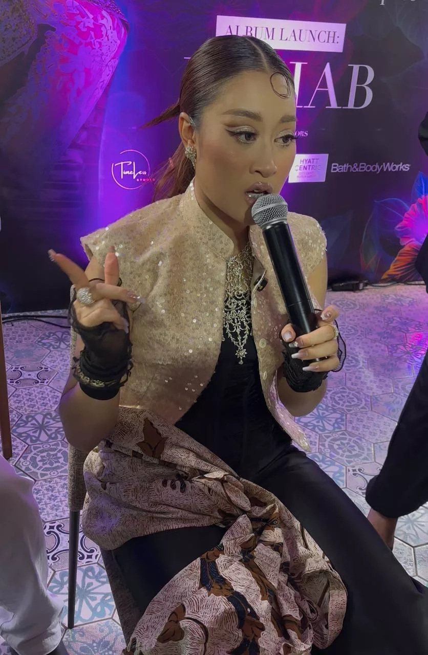 6 Bulan Rehat, Aisha Retno Lancar ‘Rehab’, Ada Fasa – “Ramai Tanya Apa Genre Muzik Saya Sebenar? Adakah EDM, Balada Atau…”