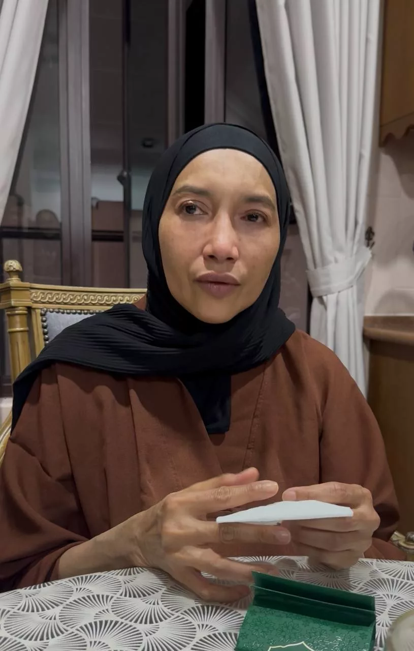 “Kini Saya Ada Ibu Sahaja…,” – Ziana Zain Anggap Arwah Abah Sebagai Pelindung, Mahu Adik Beradik Terus Kekal Bersatu