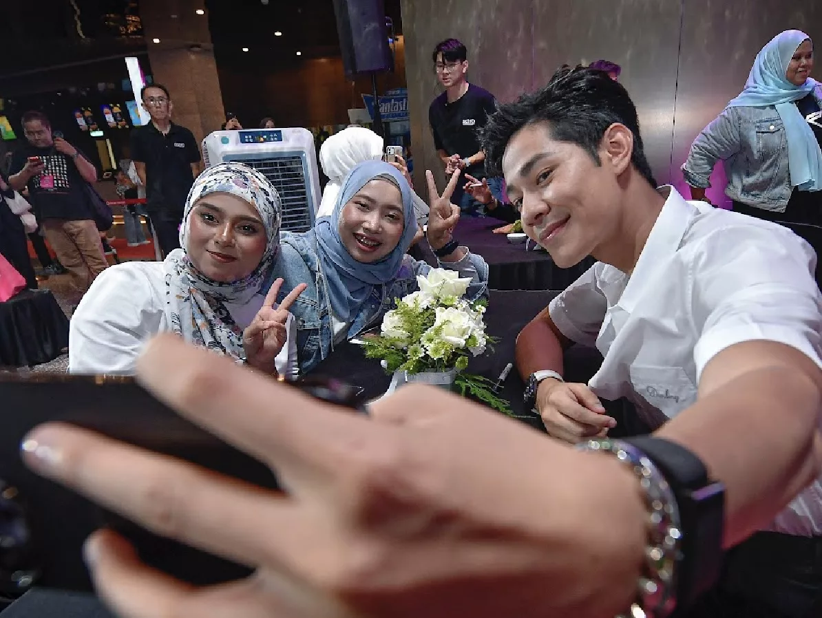 Fenomena Thariq Ridzuwan: Dari Skrin ke Realiti, Peminat Rasai Pengalaman ‘Janji 1 Minit’!