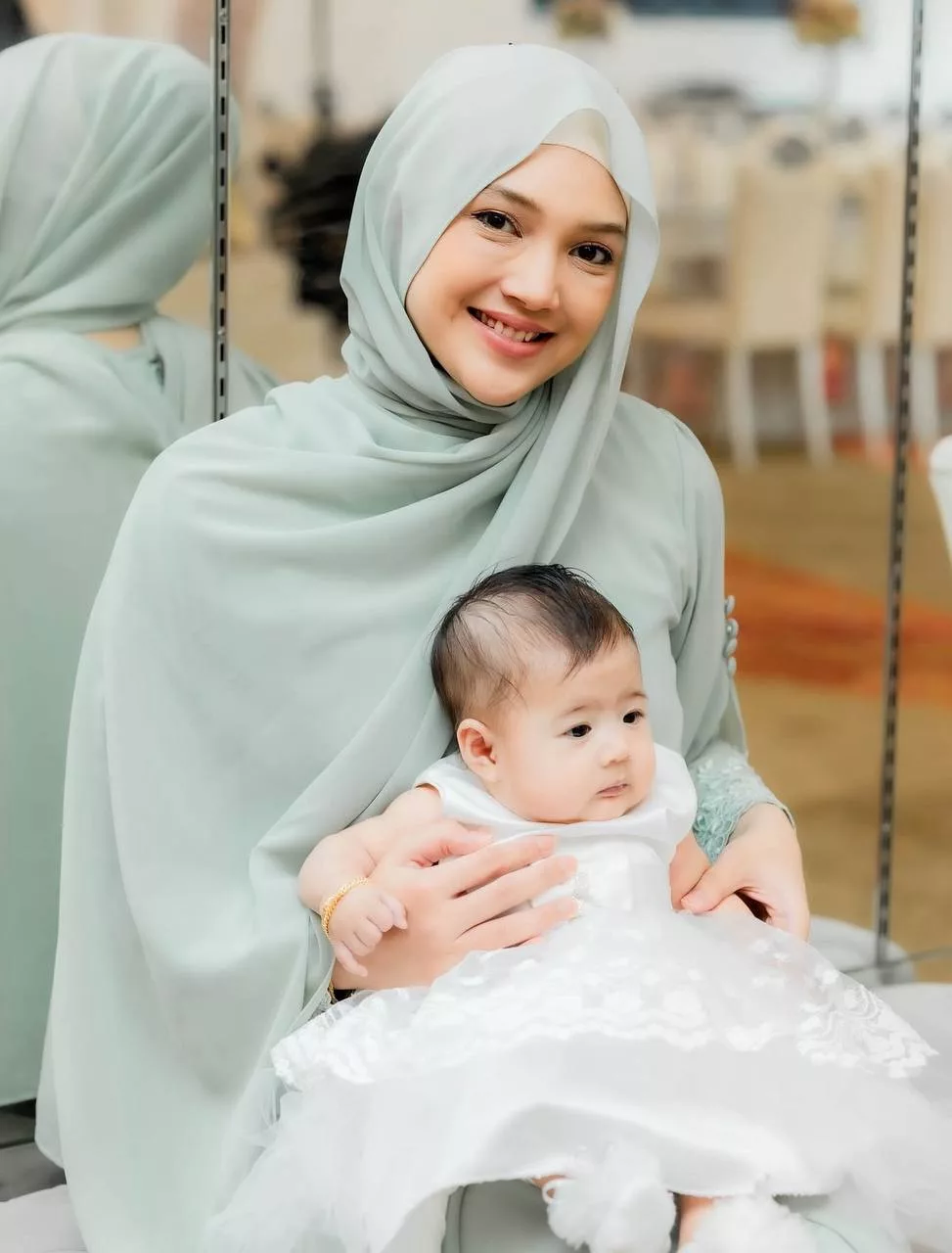 “Daripada Cari Desserts Manis-Manis…,” – Datin Atikah Suhaime Reward Diri Dengan Emas, Ganjaran Lepas Bersenam