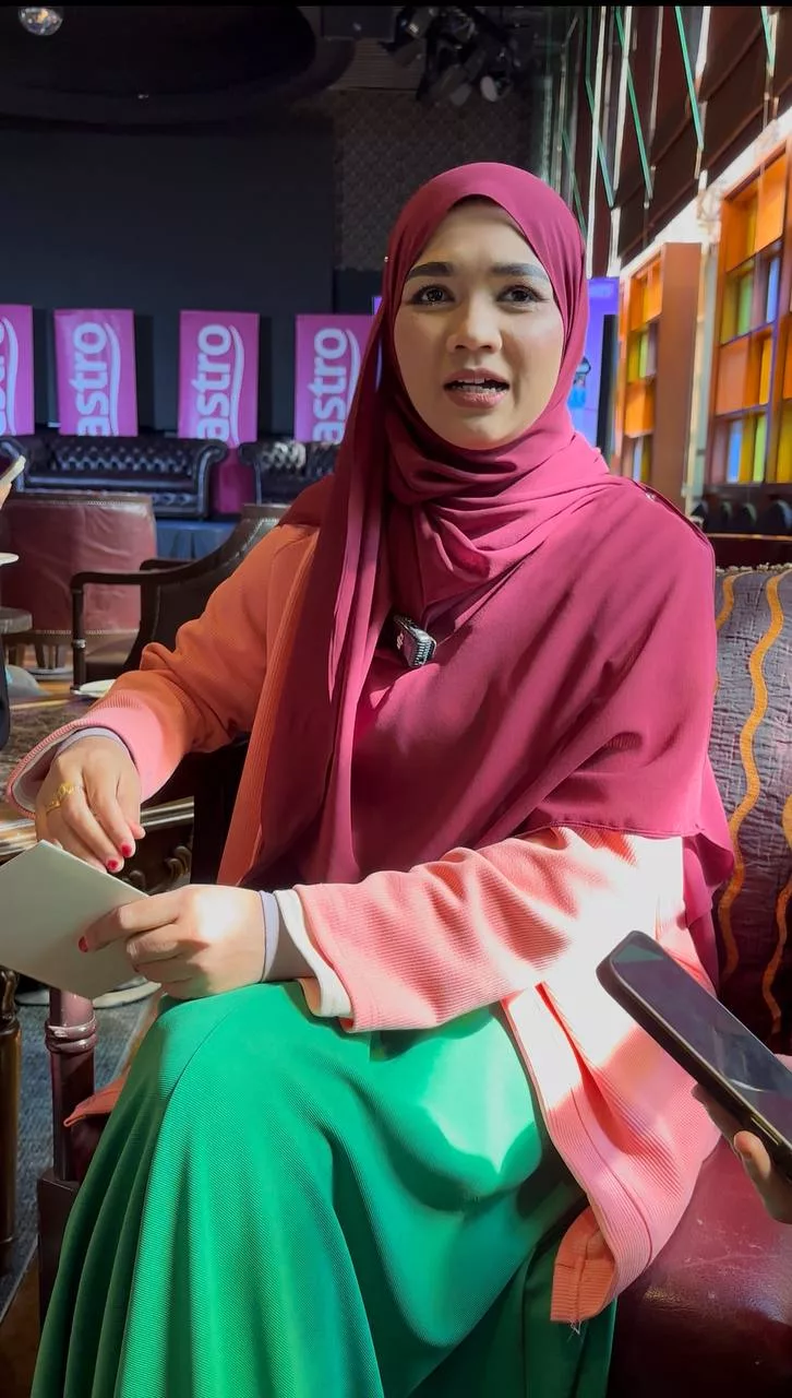 “Alhamdulillah, Allah Bagi Suami Terbaik,” – Ina Naim Syukur Hidup Baharu, Ambil Alih Tugas Suhaimi Saad Didik Anak-Anak