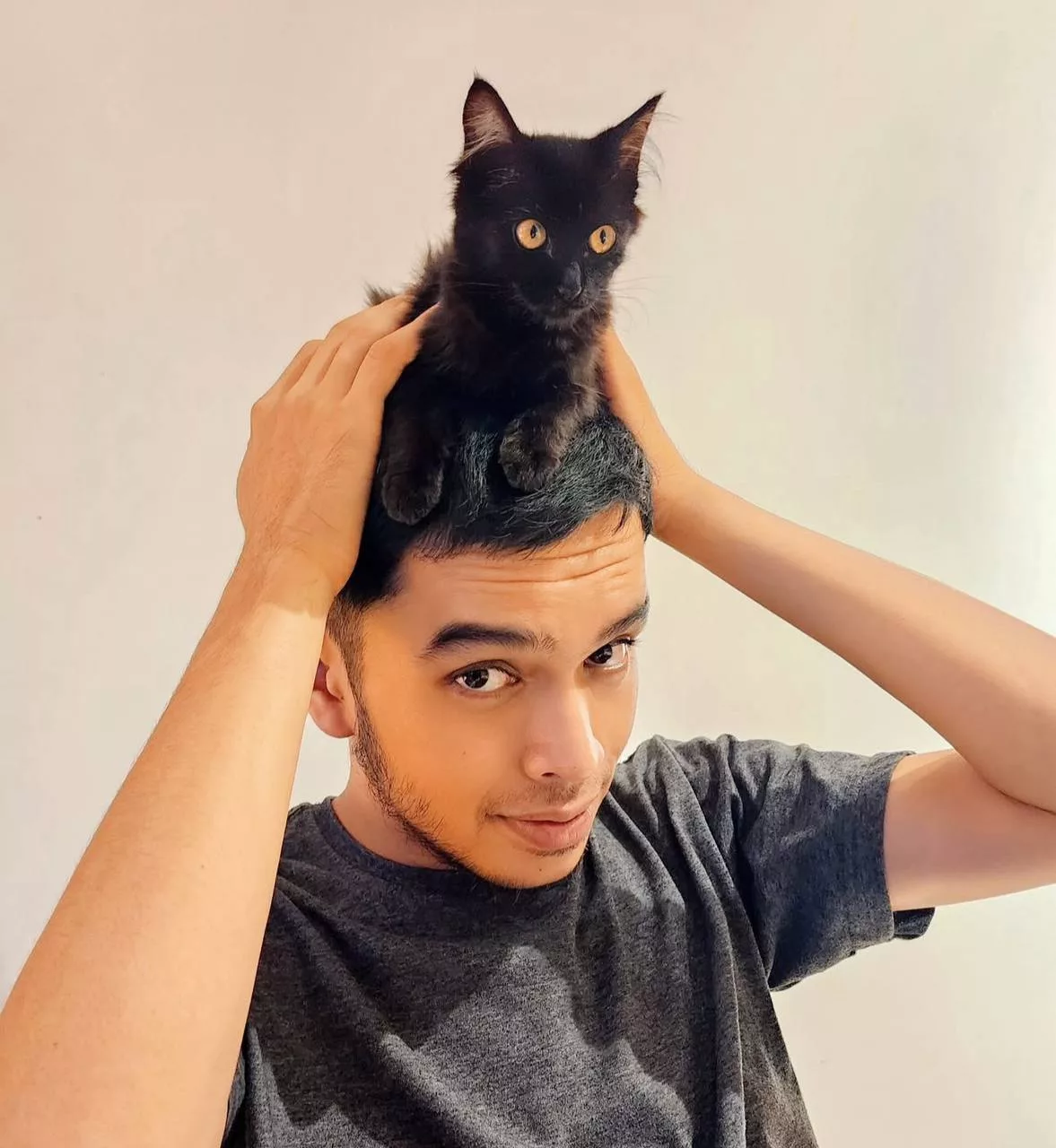 “Saya Masuk Hospital, Oksigen Hanya Tinggal 31%,” – Lama Menyepi, Amir Hasan Sebenarnya Hidap Gastrik & Asma Teruk