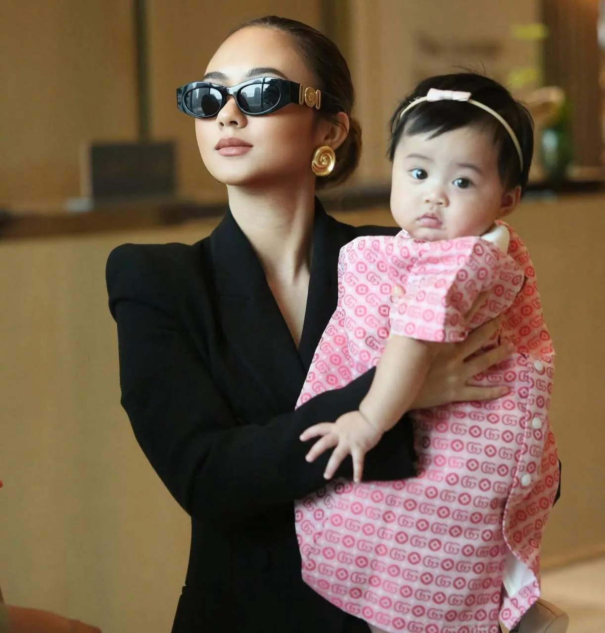 “Awak Sayang Saya Macam Puteri Raja,” – Tak Pernah Minta Buat Kerja Rumah & Fikir Hal Remeh, Intan Najuwa Syukur Sentiasa Dimanja Suami