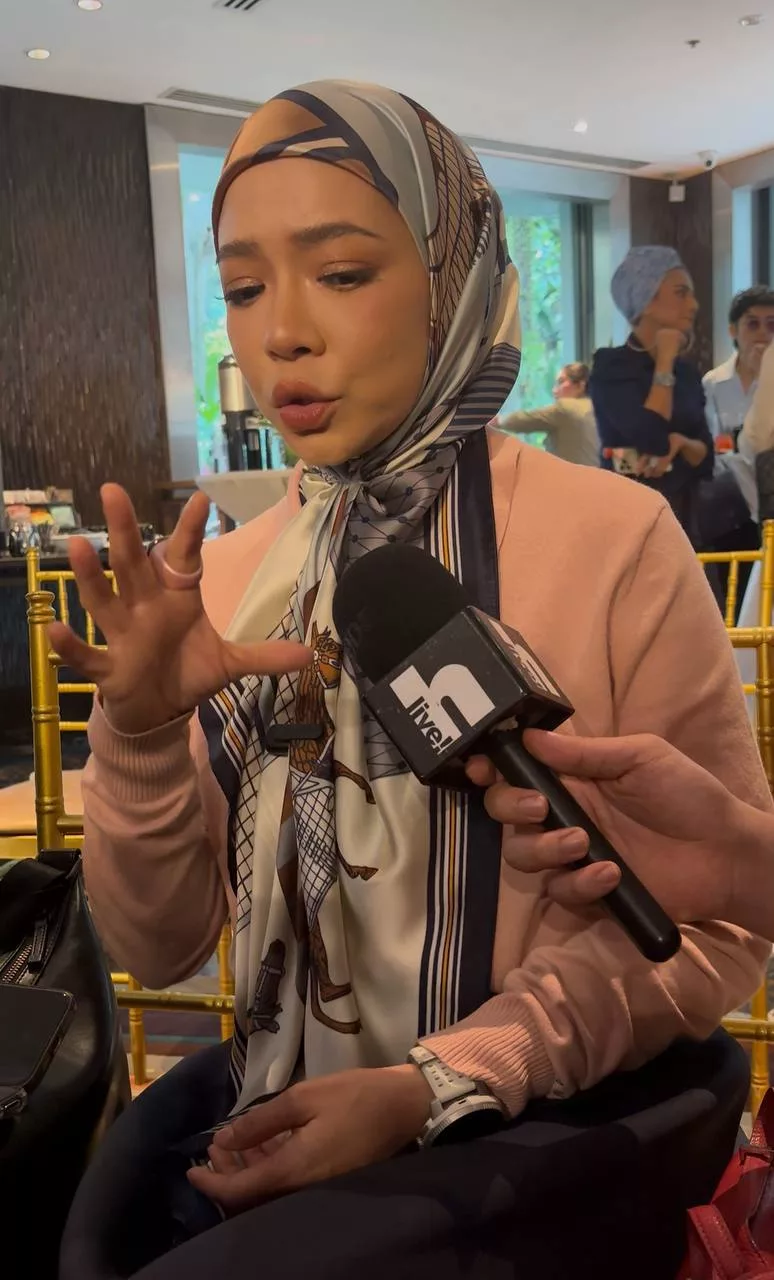 Nora Danish Terkesan Isu Zara Qairina, Seru Sekolah Sedia Saluran Aduan Buli - “Kita Ada Anak-Anak Untuk Dibesarkan…” 7 Nora Danish Terkesan Isu Zara Qairina, Seru Sekolah Sedia Saluran Aduan Buli – “Kita Ada Anak-Anak Untuk Dibesarkan…”