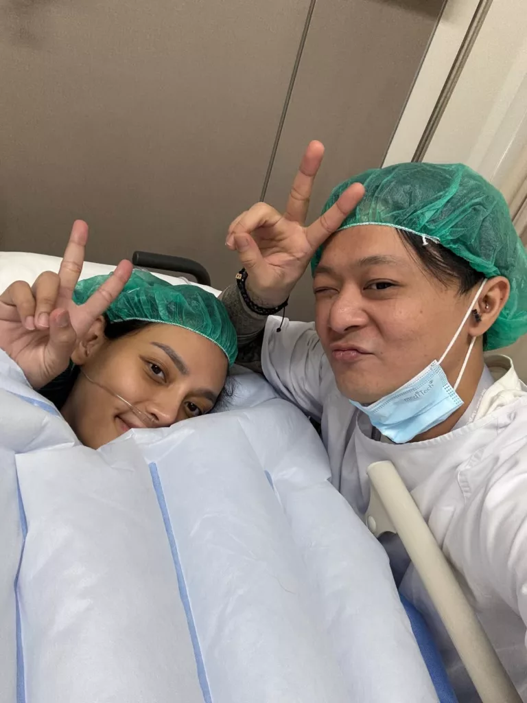 Erika Carlina Selamat Lahirkan Anak Sulung, Kekasih Setia Di Sisi