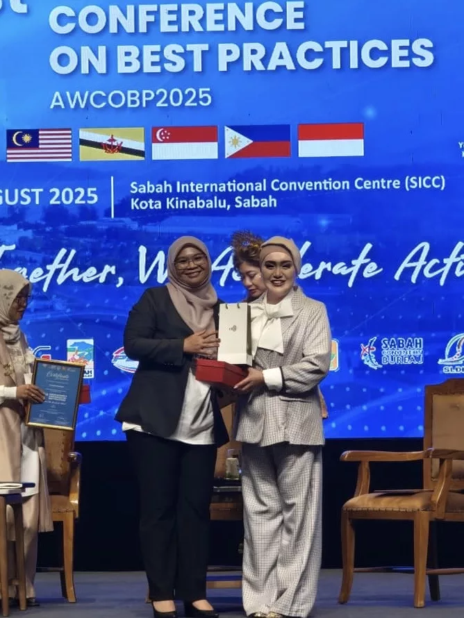 Azharina Angkat Suara Wanita Di Pentas Serantau, Wakili Anak Seni Di 1st ASEAN Women’s Conference