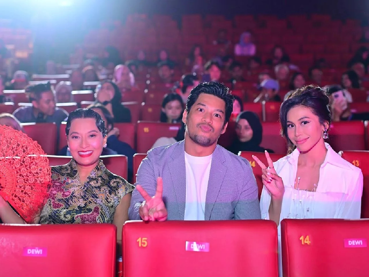 Aura Nabila Huda Bertemu Karisma Kamal Adli Di Kerusi Juri, Ini 12 Finalis Dewi Remaja 2025