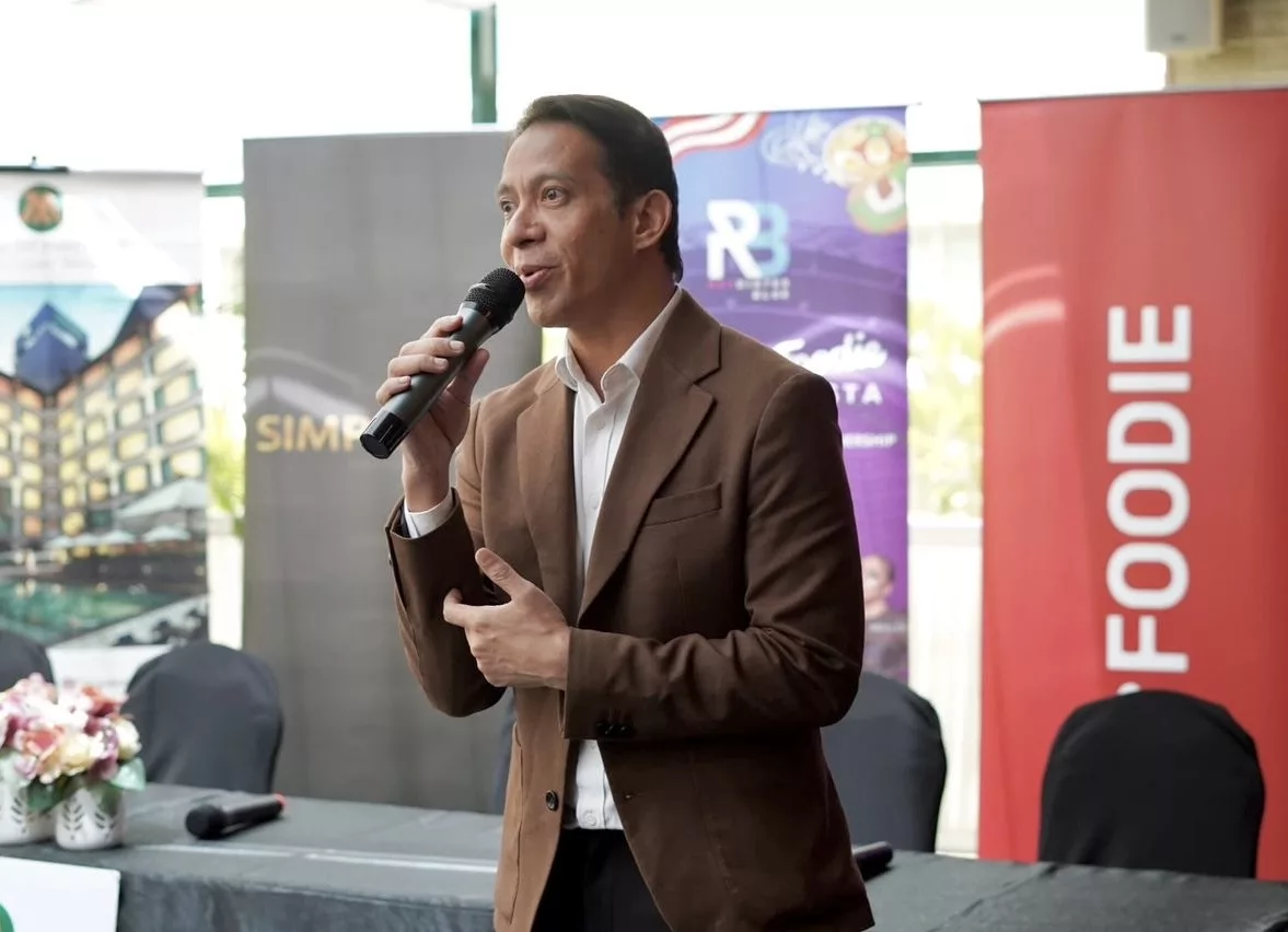 Rayme Zainal Tak Merajuk Dengan Dunia Seni, Sukses Cari Rezeki Sebagai Penganjur Acara – “Nyanyian Sekadar Pendapatan Tambahan…”