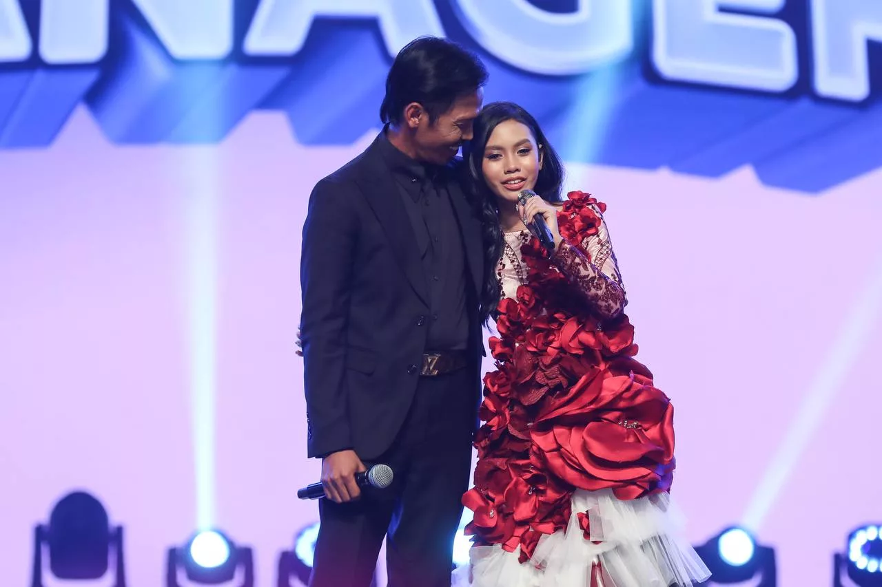 Thalita Tahan Emosi Bawa Lagu Arwah Ibu, September Bulan Berat Buat Shuib – “Walau Dah 4 Tahun, Dia Selalu Ada Dengan Kami.