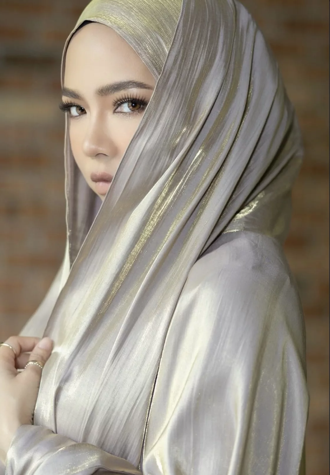 Kongsi Foto Lelaki Berkopiah & Berkaca Mata, Netizen Dakwa Nora Danish Sudah Berpunya?