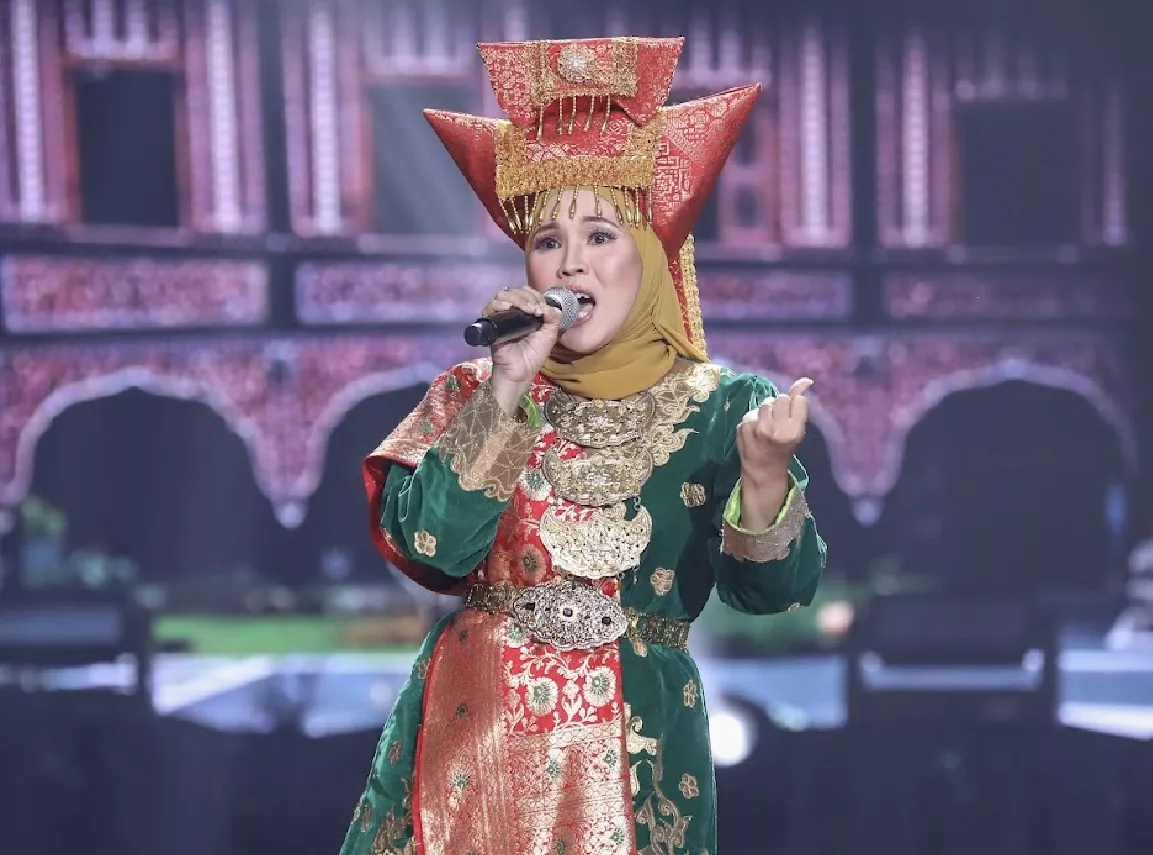 Ning Baizura Puji Persembahan Bintang Kilauan Emas 2025, Ulas Penyingkiran Nurul – “Ada Peserta Lain Yang Lebih ‘Onz’.”