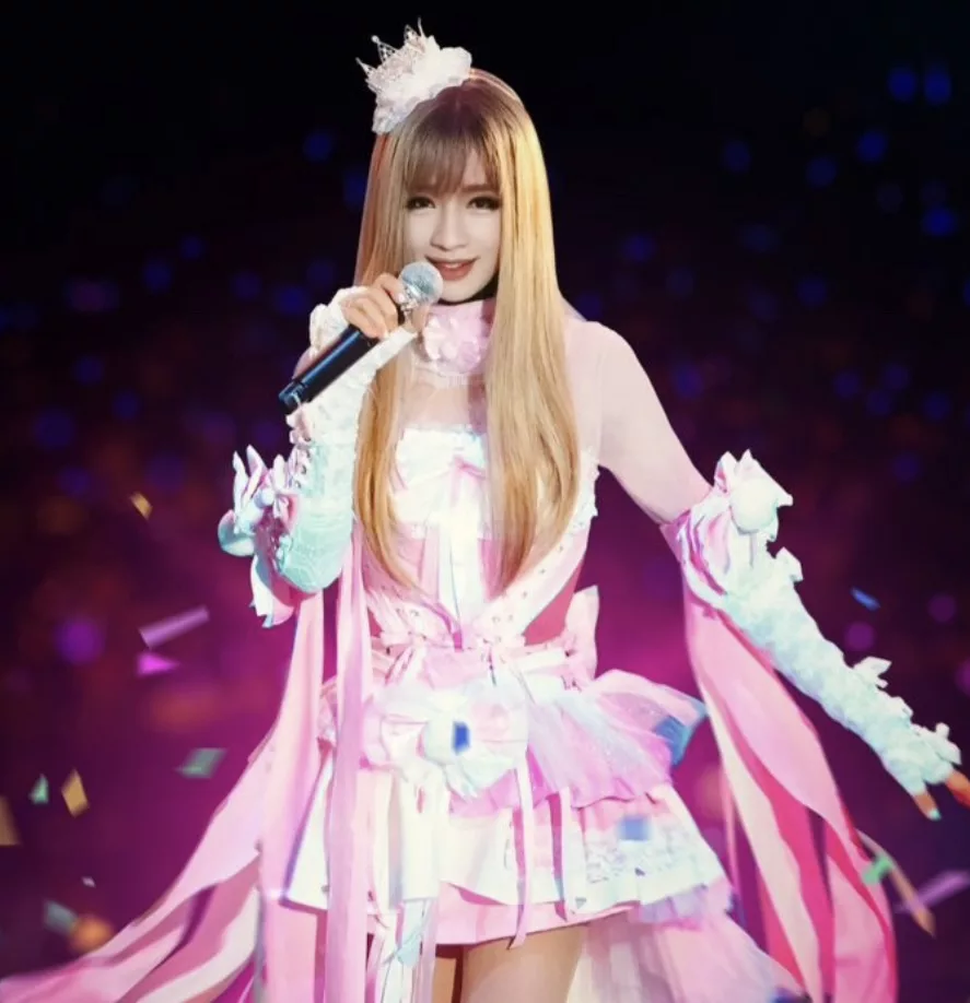 JessC Terima Trofi ‘Best Asian Pop’ Di Los Angeles, Dari Malaysia Ke Pentas Dunia!