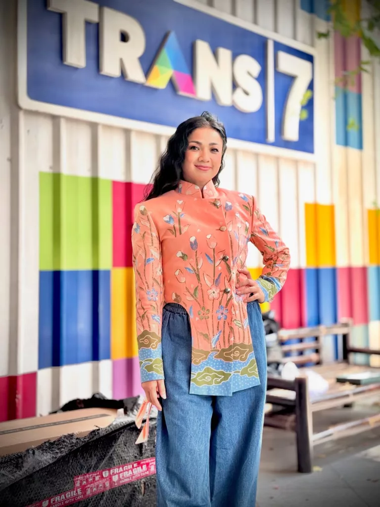 Pertama Kali Lakonkan Adegan Cium, Nirina Zubir Dapat Kebenaran Suami