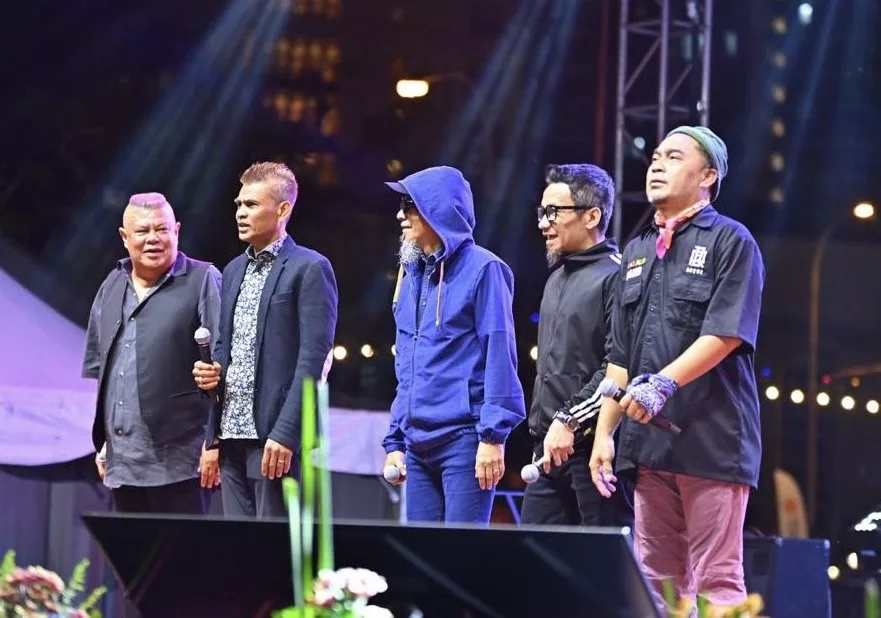 Sambutan Luar Biasa & Lebih 50,000 Pengunjung Hadir, Ameng Spring Sifatkan Ini Festival Paling ‘Dahsyat’ Di Kelantan! 7 Sambutan Luar Biasa & Lebih 50,000 Pengunjung Hadir, Ameng Spring Sifatkan Ini Festival Paling ‘Dahsyat’ Di Kelantan!