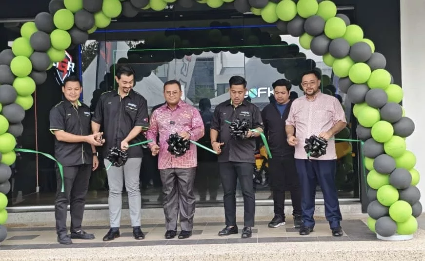 Farid Kamil Jadi Artis Pertama Buka Kedai Motosikal Elektrik