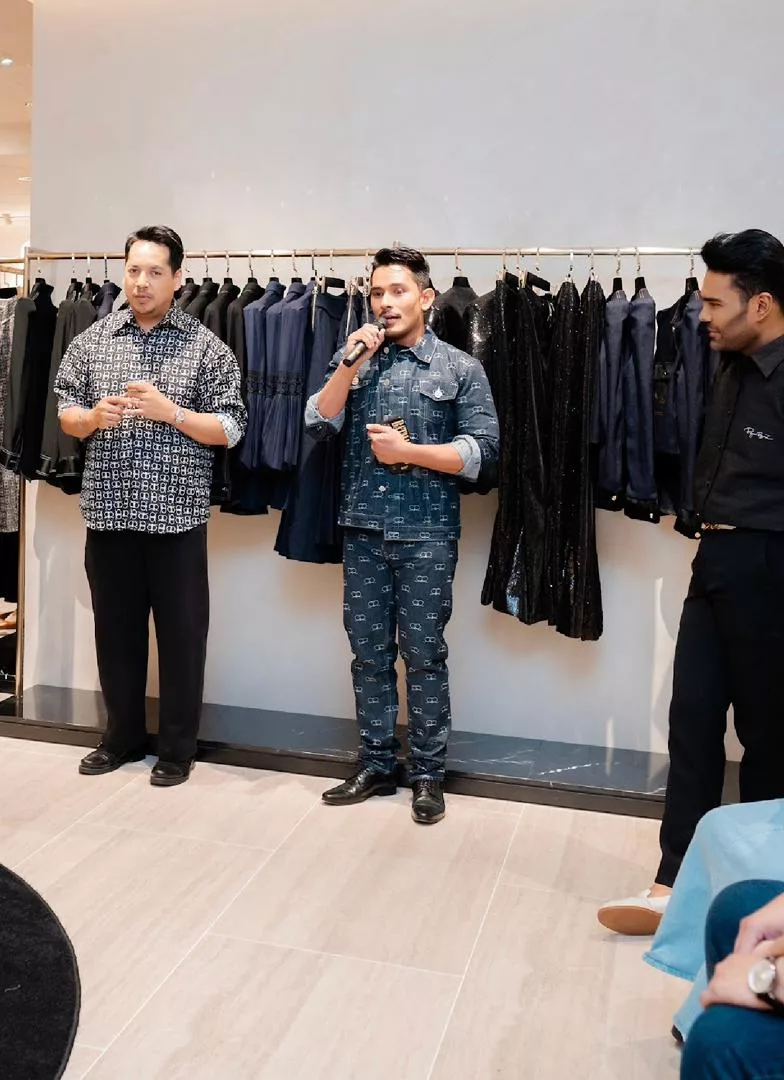 “Alhamdulillah Akhirnya Impian Kami Tercapai,” – Rizman Ruzaini Rai Profil Gemilang Buka Butik Mewah di KLCC, Bukti 20 Tahun Kejayaan
