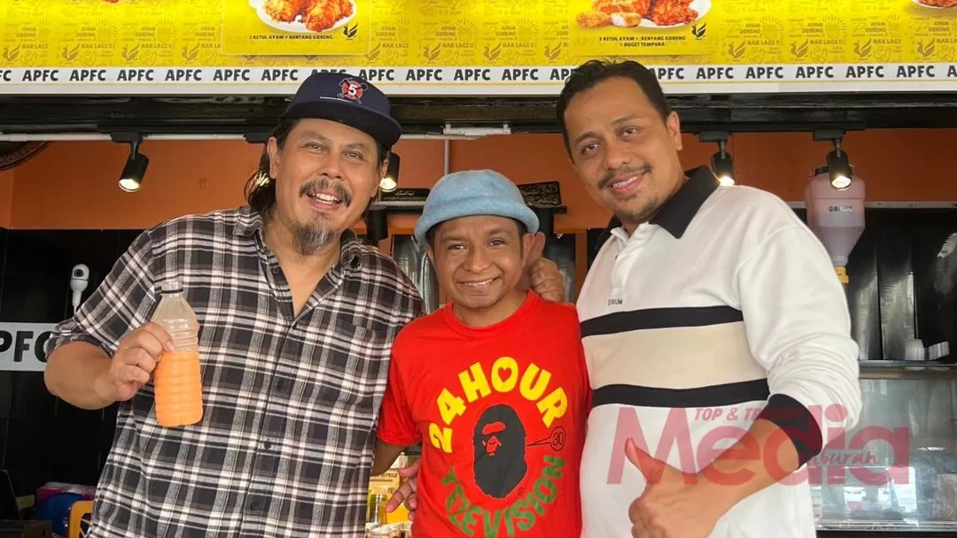 “Alhamdulillah…,” - Dari Lawak Ke Dapur! Amir Raja Lawak Cipta Fenomena, Ayam Goreng Setaraf Jenama Antarabangsa 16 “Alhamdulillah…,” - Dari Lawak Ke Dapur! Amir Raja Lawak Cipta Fenomena, Ayam Goreng Setaraf Jenama Antarabangsa