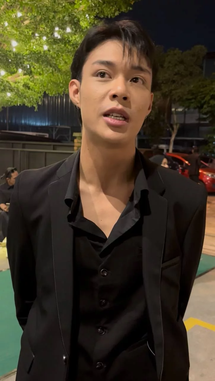 “Sebagai Lelaki, Kita Akan Gembira Kalau…,” - Evertts Gomes Tiada Masalah Nak Kerjasama Dengan Sarah Yasmine, Tolak Tepi Hal Kontroversi 7 “Sebagai Lelaki, Kita Akan Gembira Kalau…,” – Evertts Gomes Tiada Masalah Nak Kerjasama Dengan Sarah Yasmine, Tolak Tepi Hal Kontroversi