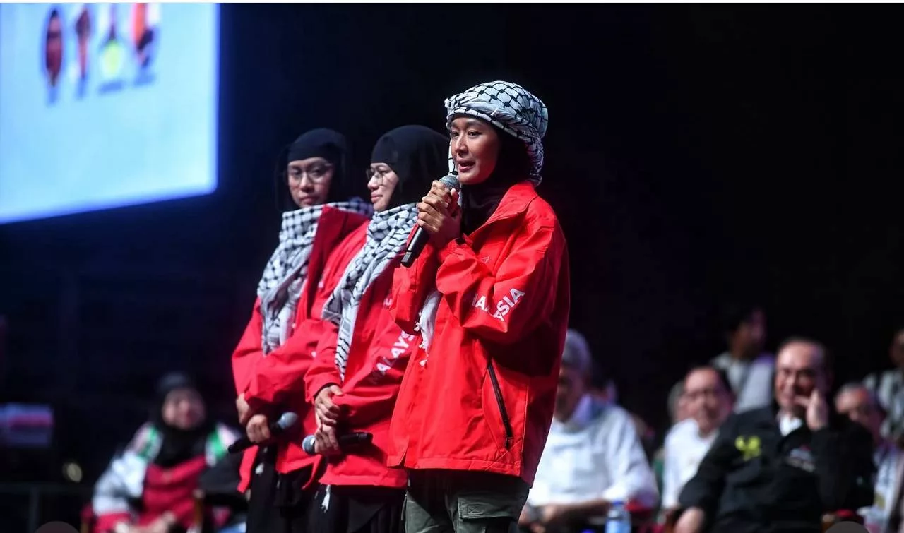 Farah Lee Segan Diraikan, Cerita Detik Berdepan Tentera Israel Demi Air Bersih – “Saya Tenung Mata Askar Isr@el