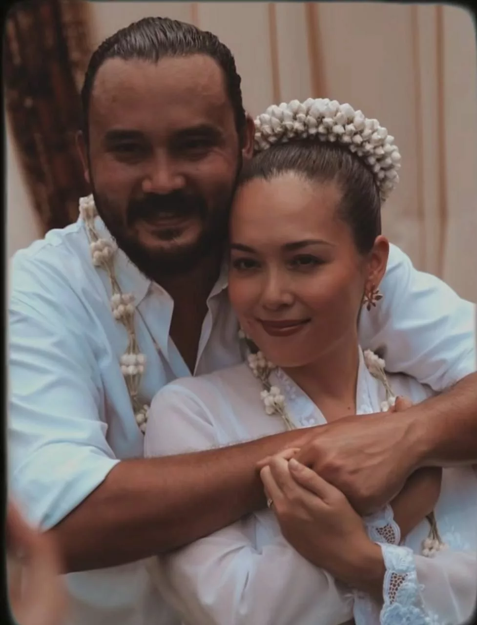 “Alhamdulillah…,” - Siti Saleha Umum Bakal Timang Anak Lelaki, Majlis Mitoni Sarat Makna Kasih & Doa 12 “Alhamdulillah…,” – Siti Saleha Umum Bakal Timang Anak Lelaki, Majlis Mitoni Sarat Makna Kasih & Doa