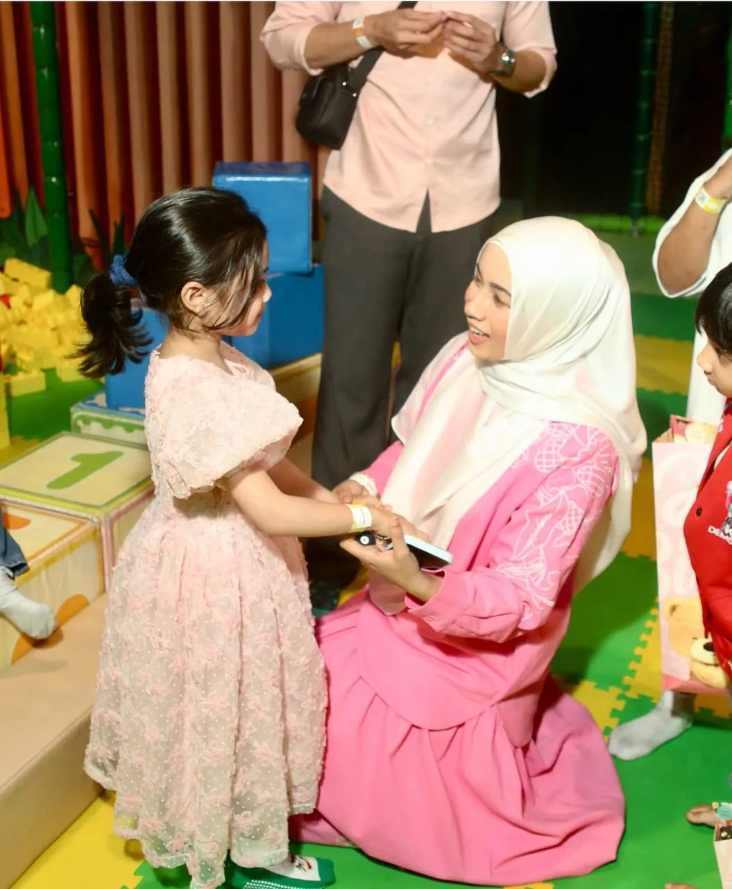 “Amira & Fatima Sangat Gembira Bersama, Tak Nampak Kekok,” - Fattah Amin 8 “Amira & Fatima Sangat Gembira Bersama, Tak Nampak Kekok,” – Fattah Amin