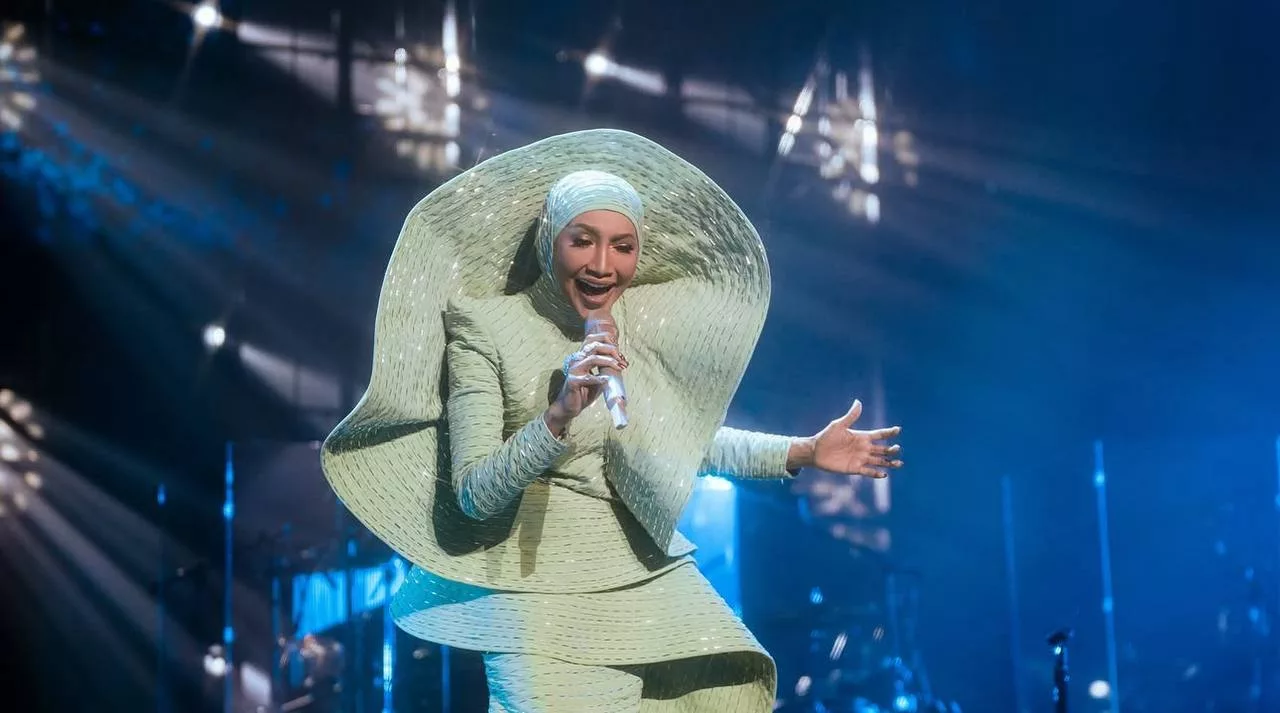 Konsert Empat Sukses Hibur 4,500 Pemimat, Menifestasi Ziana Zain, Anuar Zain, Ernie Zakri & Syamel Jadi Kenyataan! 13 Konsert Empat Sukses Hibur 4,500 Pemimat, Menifestasi Ziana Zain, Anuar Zain, Ernie Zakri & Syamel Jadi Kenyataan!