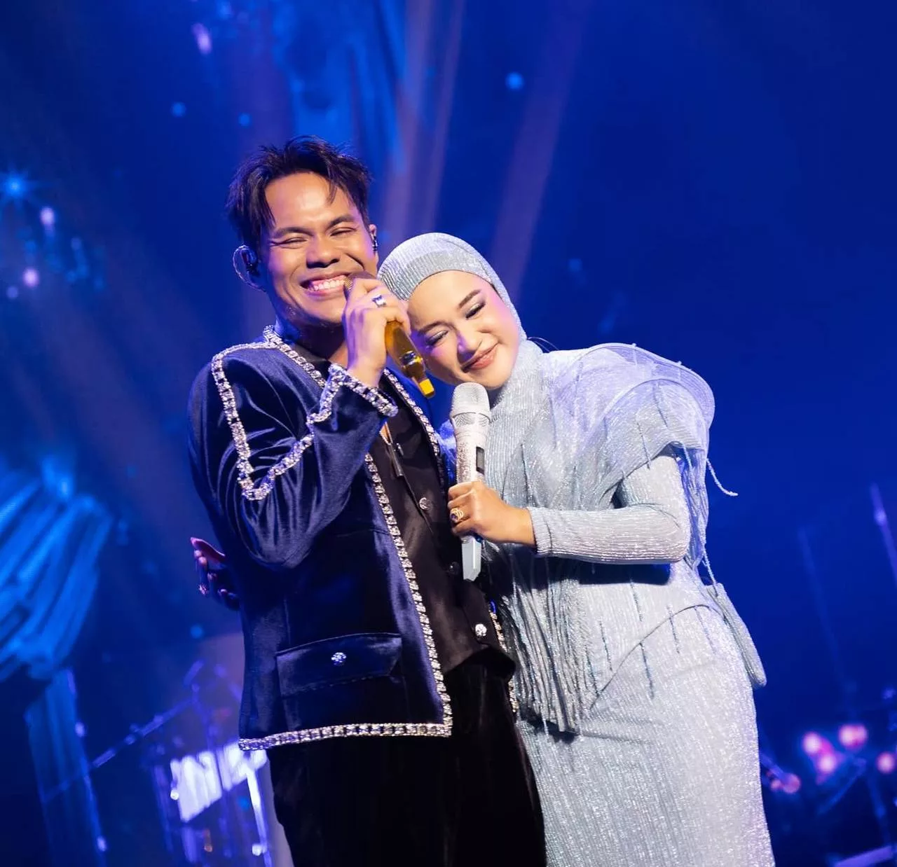Konsert Empat Sukses Hibur 4,500 Pemimat, Menifestasi Ziana Zain, Anuar Zain, Ernie Zakri & Syamel Jadi Kenyataan! 16 Konsert Empat Sukses Hibur 4,500 Pemimat, Menifestasi Ziana Zain, Anuar Zain, Ernie Zakri & Syamel Jadi Kenyataan!