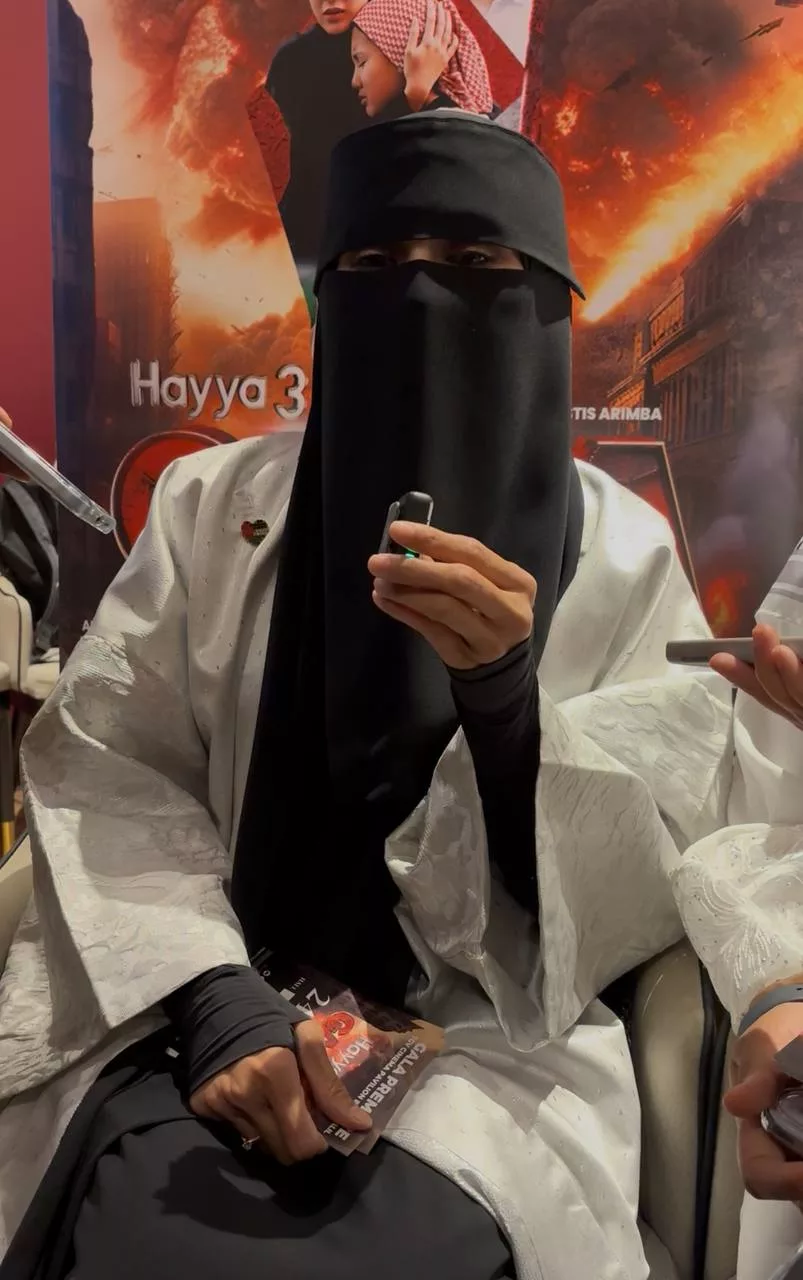 “Isu Mahram Dah Dijelaskan, Tak Perlu Pertikai Lagi” – Zizi Kirana Tegas Sertai Misi G@za Dengan Izin Suami 11 “Isu Mahram Dah Dijelaskan, Tak Perlu Pertikai Lagi” – Zizi Kirana Tegas Sertai Misi G@za Dengan Izin Suami