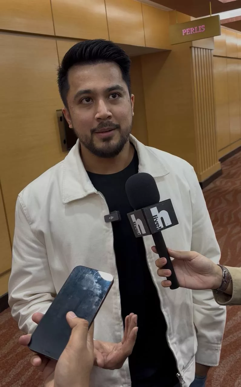 “Segalanya Telah Berlaku, Tak Perlu Ingat Semula,” – Aliff Aziz Nafi Hilangkan Diri Sebab Kontroversi, Percaya Rezeki & Isi Masa Bersama Ibu Bapa