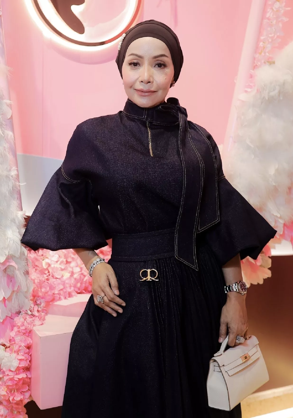 Rumah Tangga Berakhir Selepas Hampir 20 Tahun, Madam Mariyah Sah Cerai & Wujud Kehadiran Orang Ketiga?