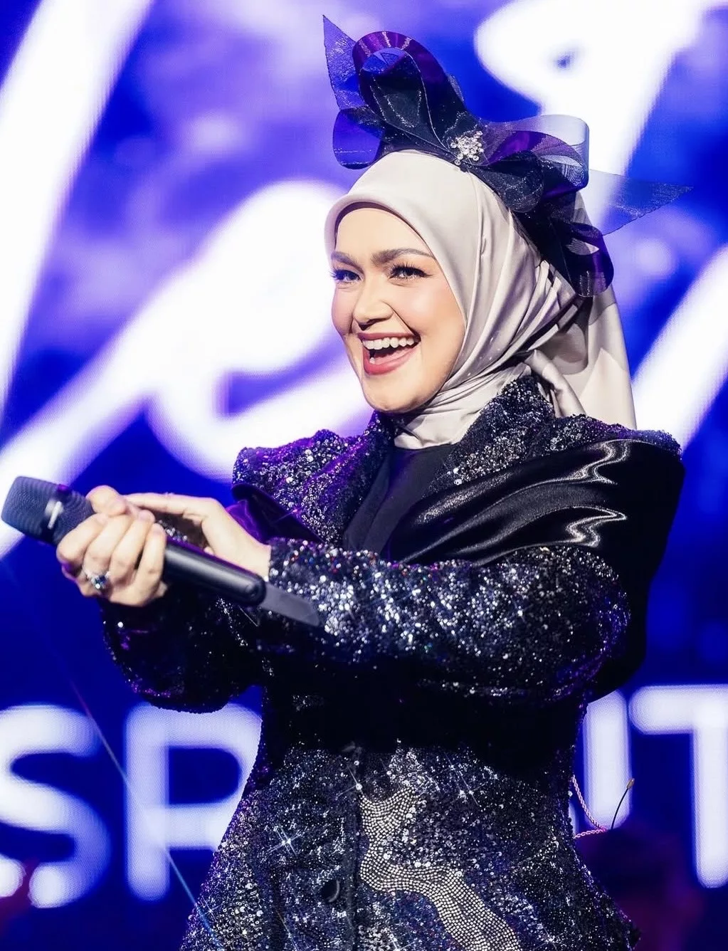 “Terima Kasih Atas Sokongan…,” - Siti Nurhaliza ‘Legacy 30’ Hampir Sold Out! Hebat Aura Biduanita Negara 24 “Terima Kasih Atas Sokongan…,” – Siti Nurhaliza ‘Legacy 30’ Hampir Sold Out! Hebat Aura Biduanita Negara