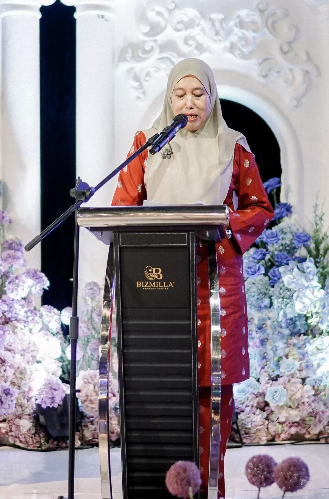 Mila Jirin Hargai Pengorbanan, Bantu Anggota Polis ‘Bina Masjid’ Tanpa Stres Soal Bajet - “Saya Nak Mereka Kahwin Dengan Bahagia…” 9 Mila Jirin Hargai Pengorbanan, Bantu Anggota Polis ‘Bina Masjid’ Tanpa Stres Soal Bajet – “Saya Nak Mereka Kahwin Dengan Bahagia…”