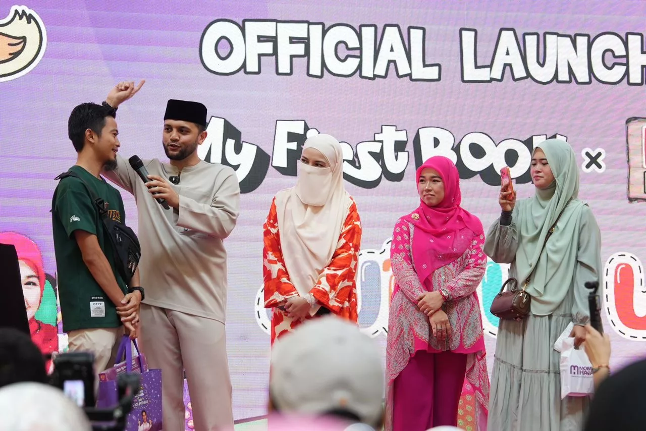 Neelofa & PU Riz Didik Anak Kenal Tuhan Sejak Kecil, Lancar Buku Cetus Inspirasi Ibu Bapa – “Pendidikan Anak-Anak Bermula Dari Rumah.”