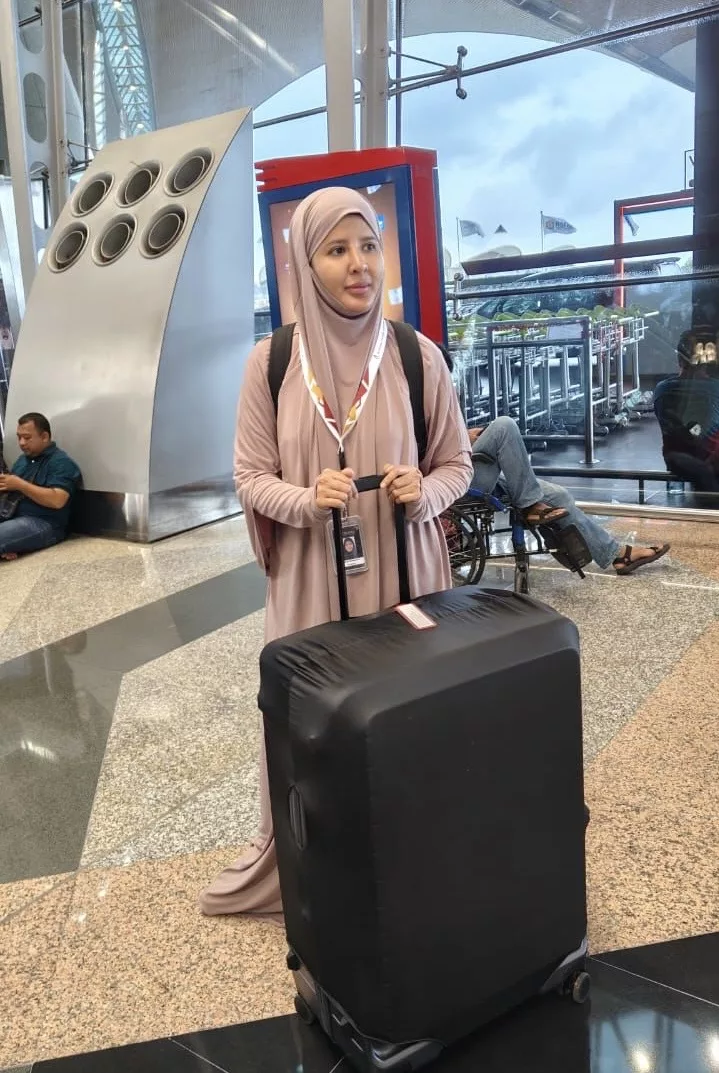 “Ini Peluang Terbaik Untuk Saya ‘Berbicara’ Dengan Allah…,” – Nilam Ortiz Berangkat Umrah Ketika Berpantang